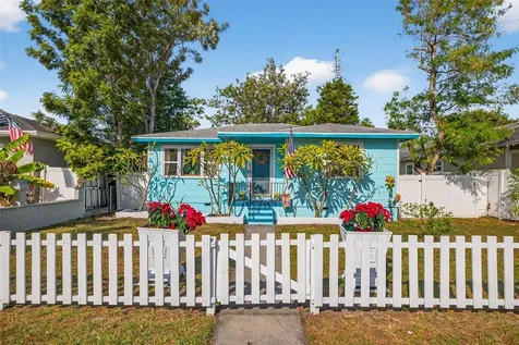 2509 Dartmouth Avenue N St Petersburg FL 33713