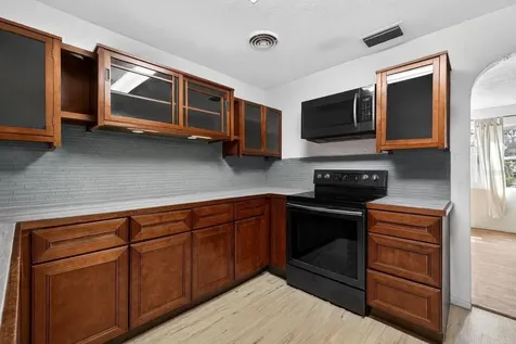 2509 Dartmouth Avenue N St Petersburg FL 33713
