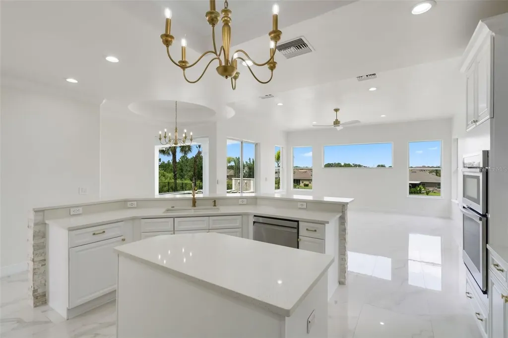 408 Chelsea Avenue Davenport FL 33837