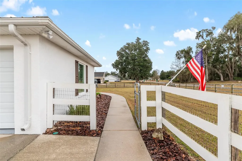 25442 NW 173rd Avenue High Springs FL 32643