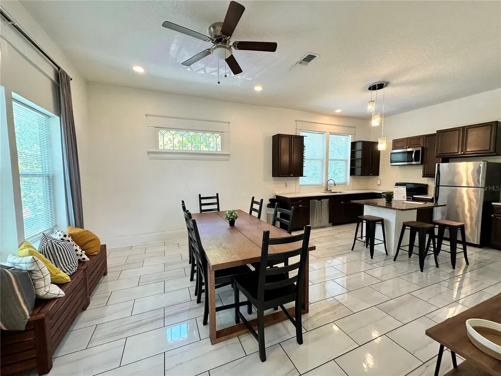 3105 W Spruce Street Tampa FL 33607