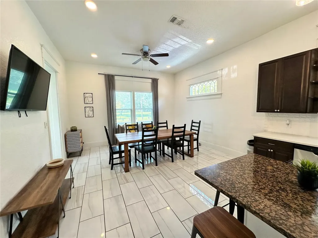 3105 W Spruce Street Tampa FL 33607