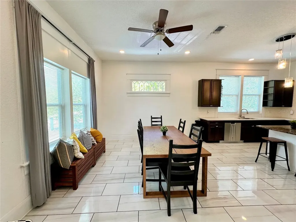 3105 W Spruce Street Tampa FL 33607