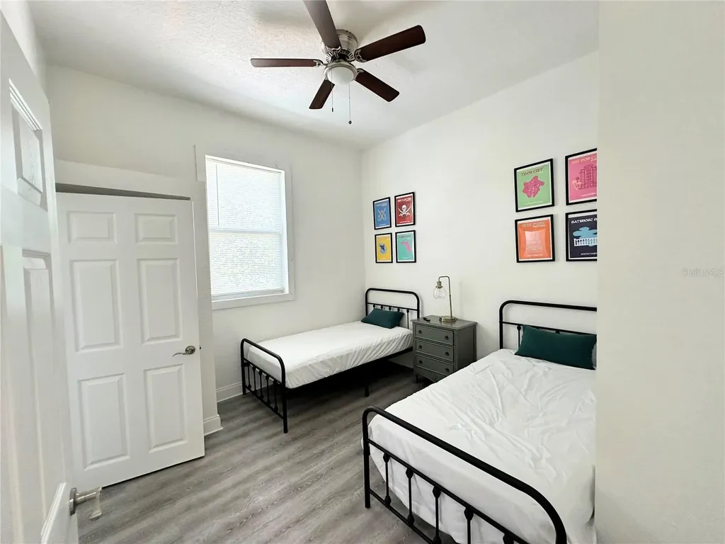 3105 W Spruce Street Tampa FL 33607