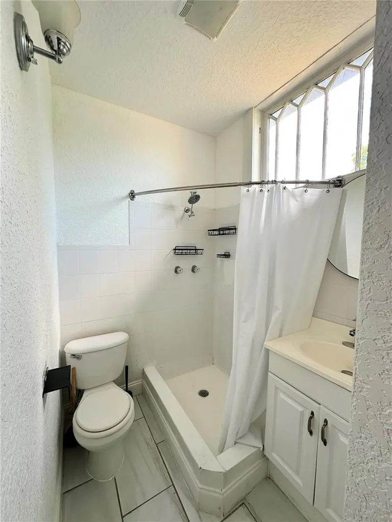 3105 W Spruce Street Tampa FL 33607