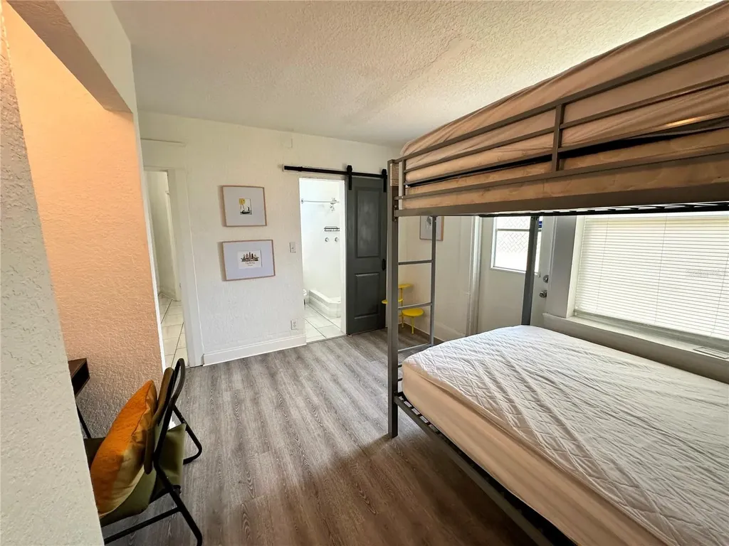 3105 W Spruce Street Tampa FL 33607