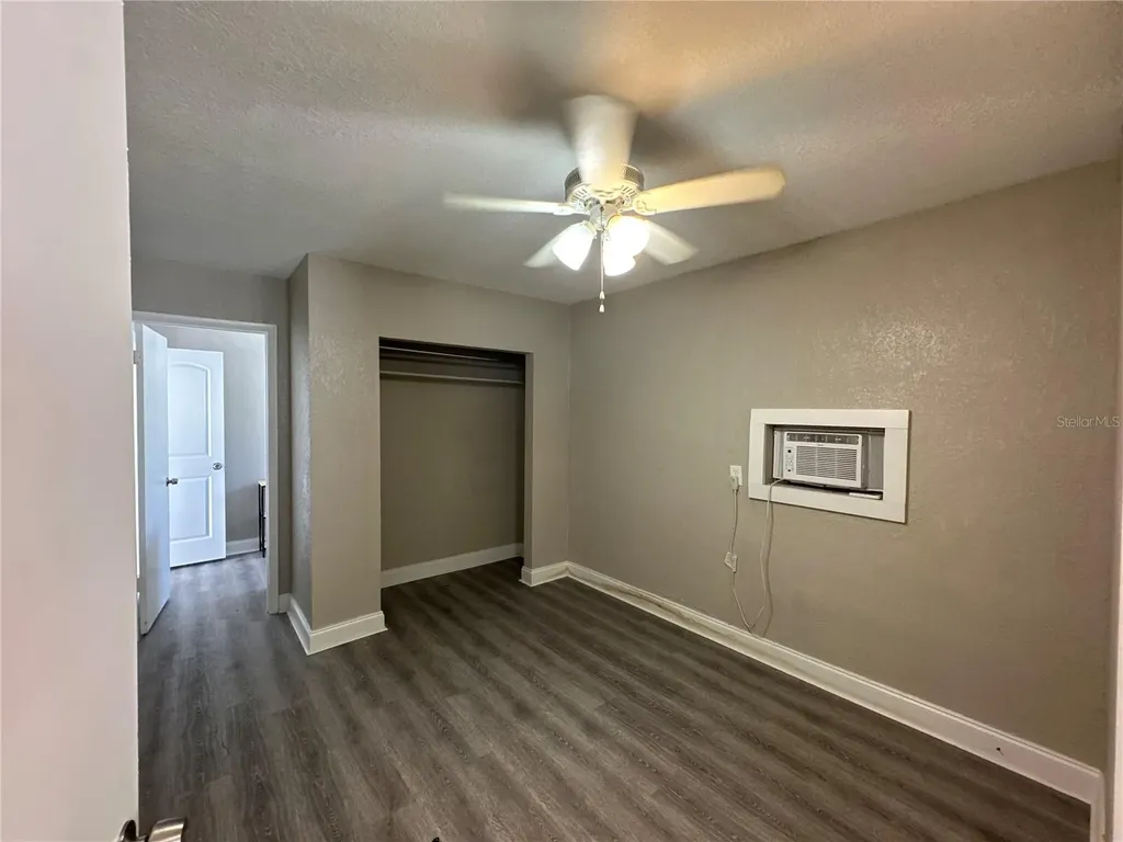3105 W Spruce Street Tampa FL 33607