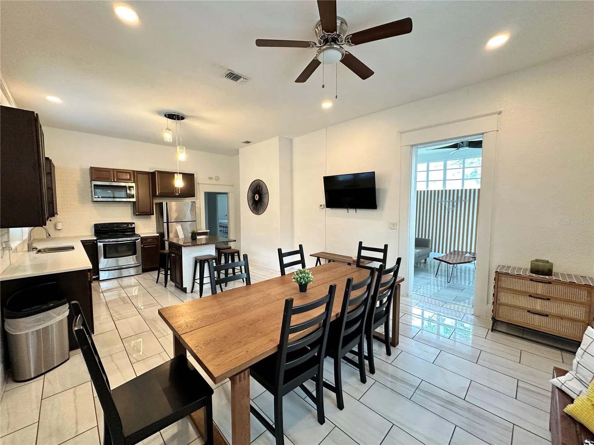 3105 W Spruce Street Tampa FL 33607