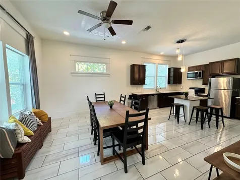 3105 W Spruce Street Tampa FL 33607