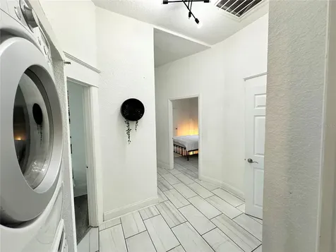 3105 W Spruce Street Tampa FL 33607