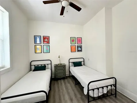 3105 W Spruce Street Tampa FL 33607