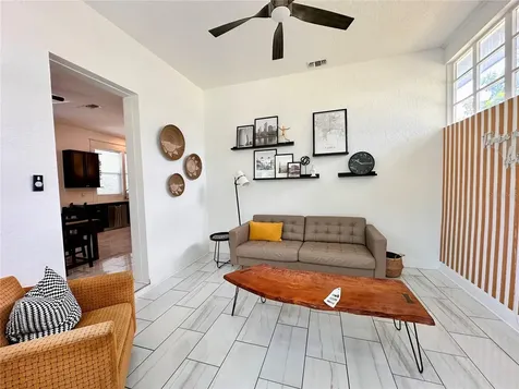 3105 W Spruce Street Tampa FL 33607