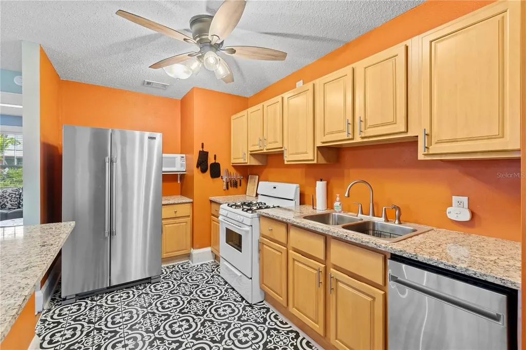 1006 11th Avenue W Bradenton FL 34205