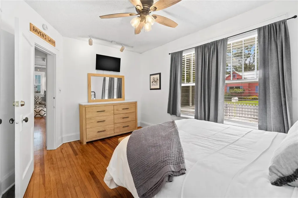 1006 11th Avenue W Bradenton FL 34205