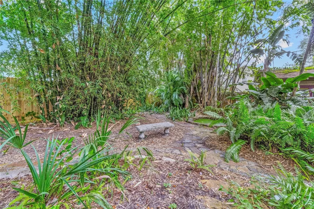 1006 11th Avenue W Bradenton FL 34205