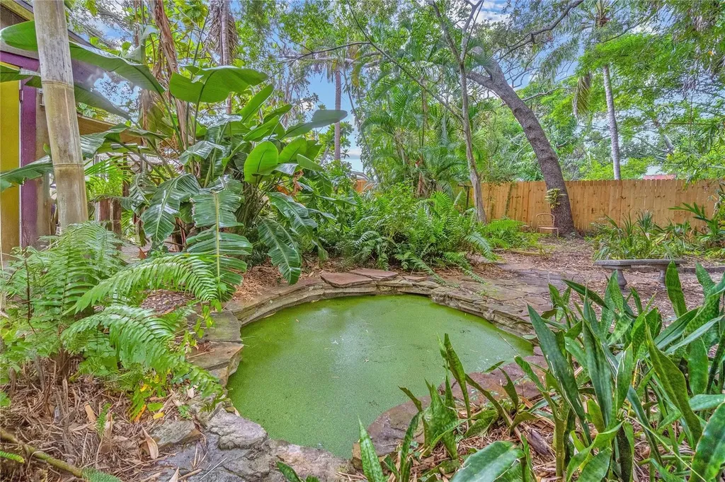 1006 11th Avenue W Bradenton FL 34205