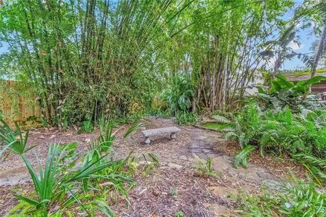 1006 11th Avenue W Bradenton FL 34205