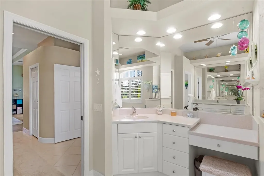 210 Lake Victoria Court Englewood FL 34223
