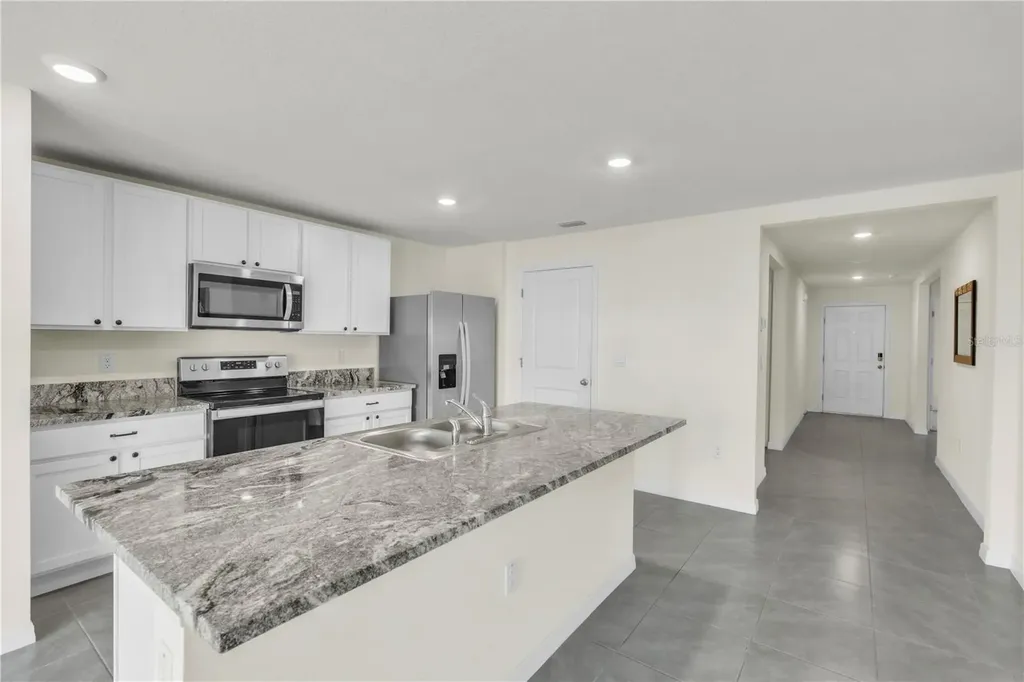 7518 Rosewood Garden Loop Tampa FL 33637