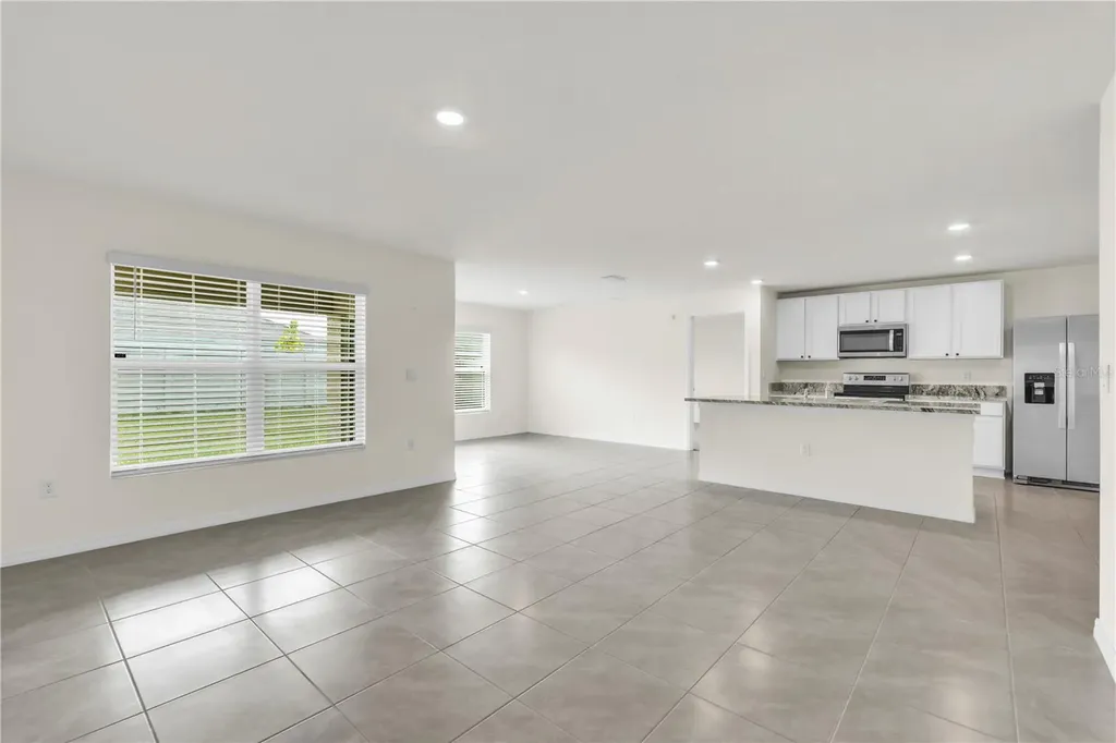 7518 Rosewood Garden Loop Tampa FL 33637