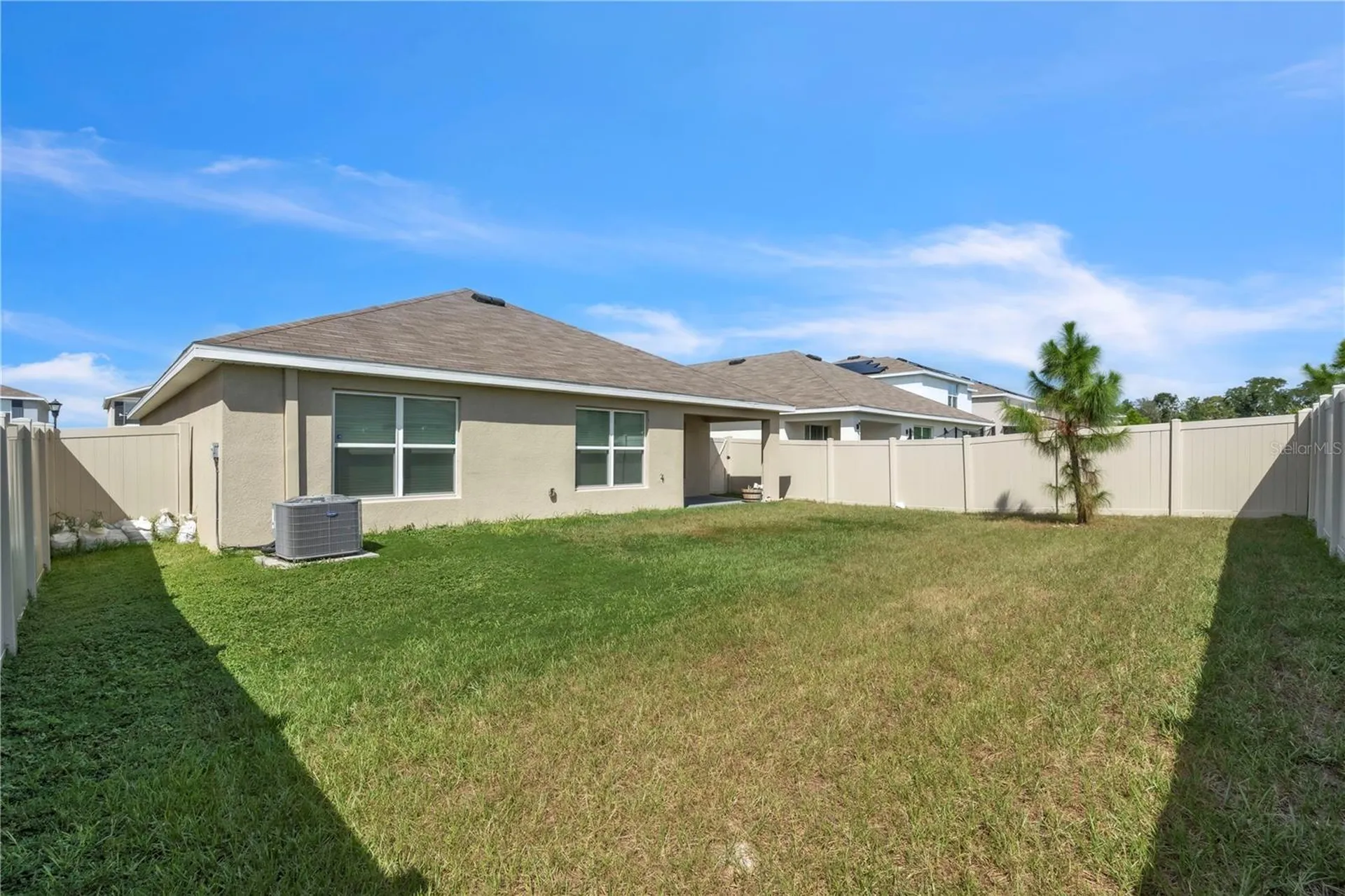 7518 Rosewood Garden Loop Tampa FL 33637