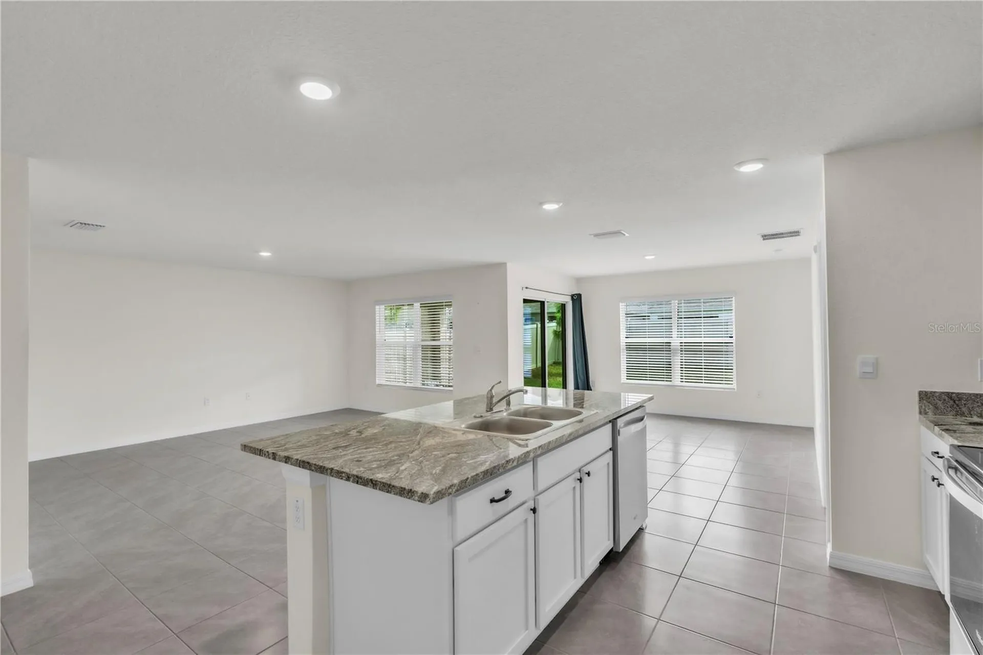 7518 Rosewood Garden Loop Tampa FL 33637