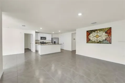7518 Rosewood Garden Loop Tampa FL 33637