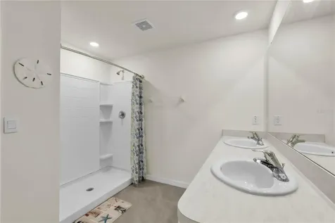 7518 Rosewood Garden Loop Tampa FL 33637
