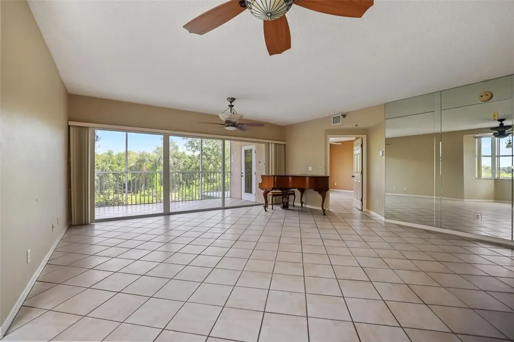 6251 Shoreline Drive St Petersburg FL 33708