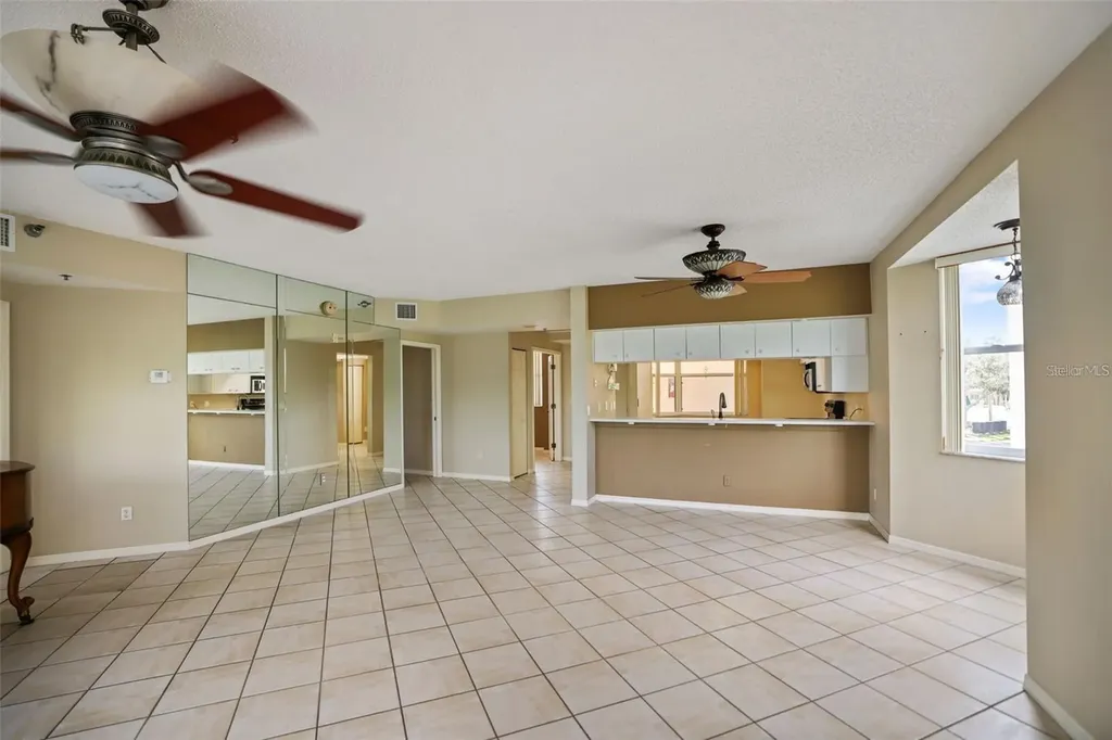 6251 Shoreline Drive St Petersburg FL 33708