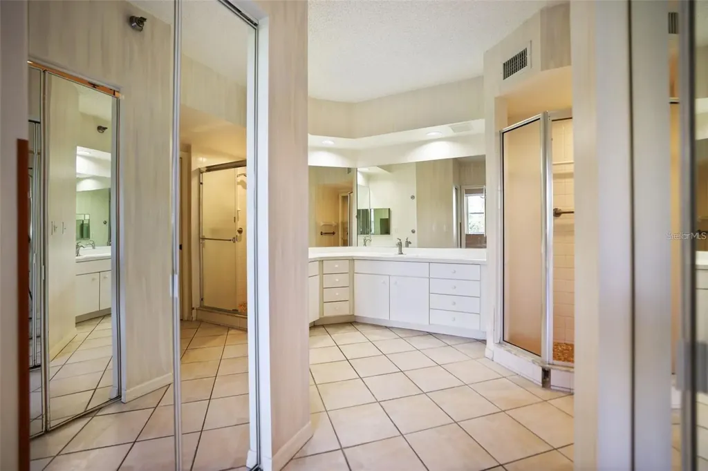 6251 Shoreline Drive St Petersburg FL 33708