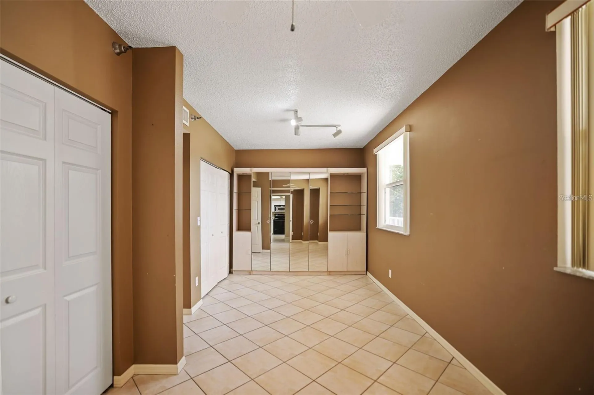 6251 Shoreline Drive St Petersburg FL 33708