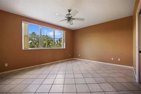 6251 Shoreline Drive St Petersburg FL 33708