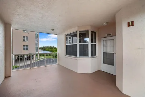 6251 Shoreline Drive St Petersburg FL 33708