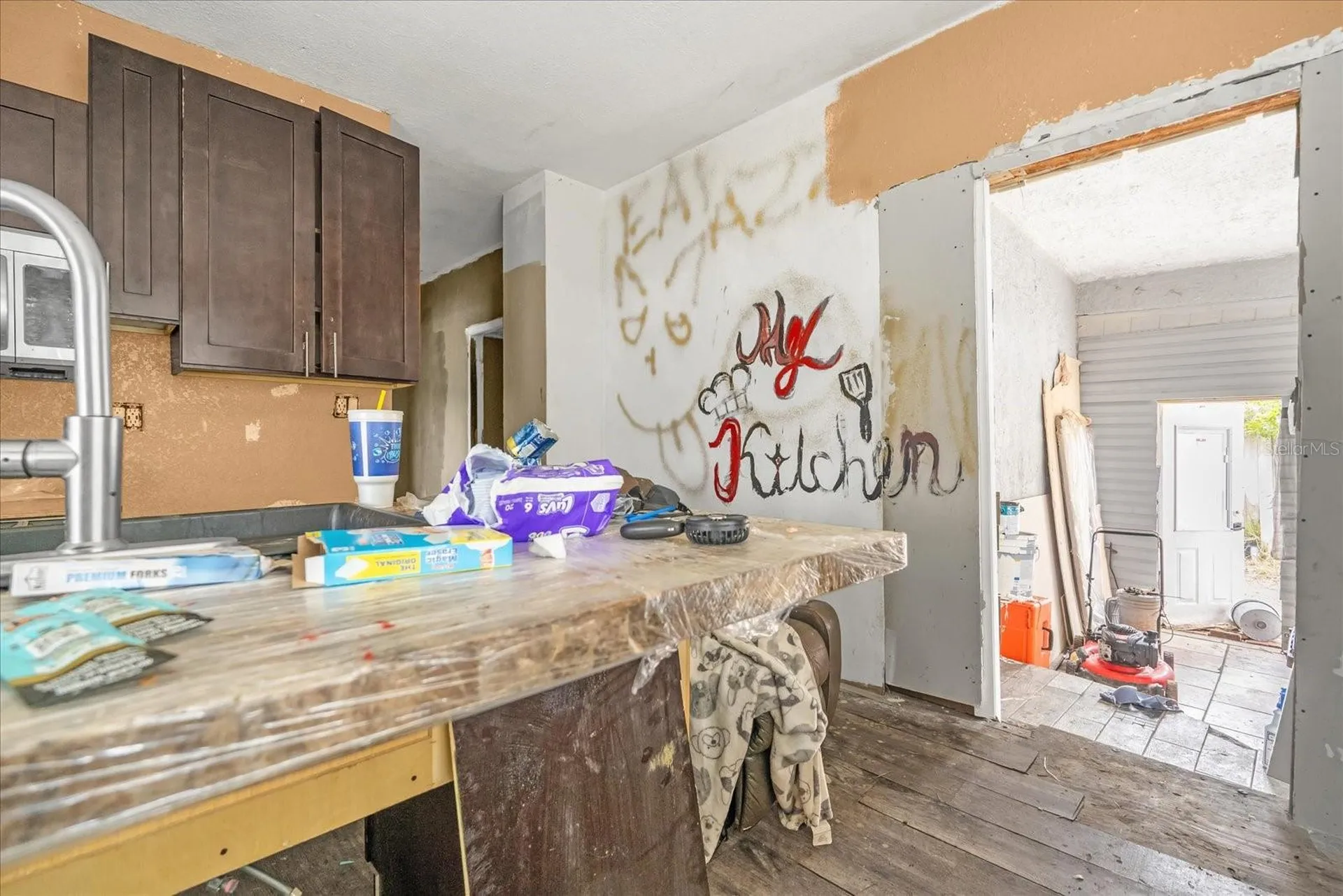 122 W Smith Avenue Haines City FL 33844