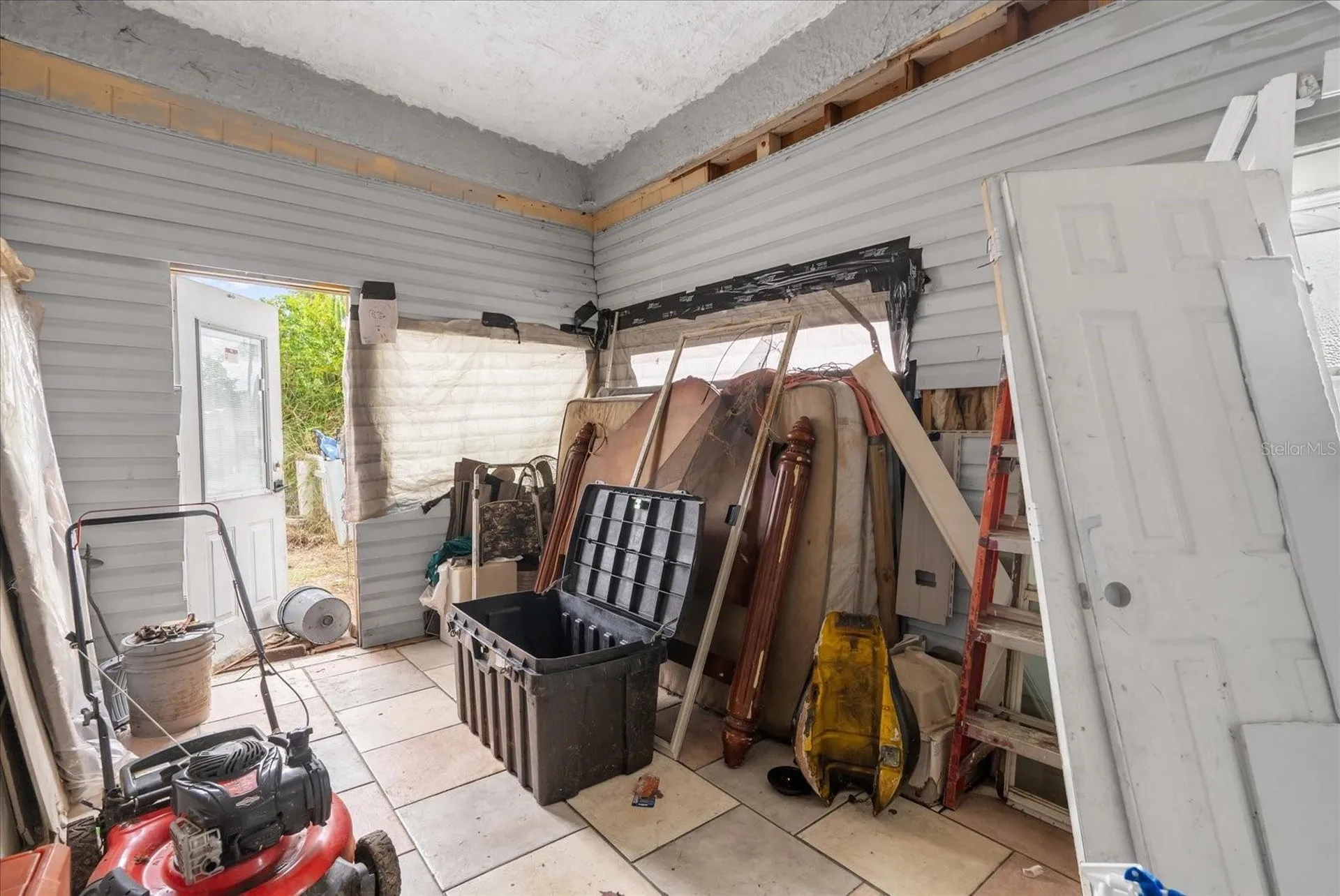122 W Smith Avenue Haines City FL 33844