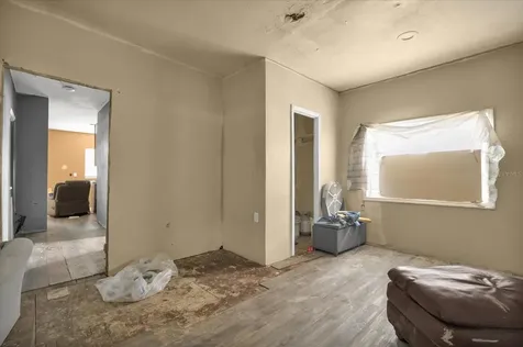 122 W Smith Avenue Haines City FL 33844