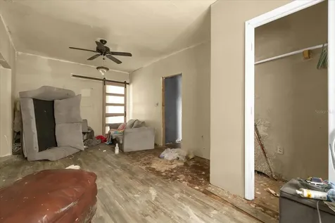 122 W Smith Avenue Haines City FL 33844