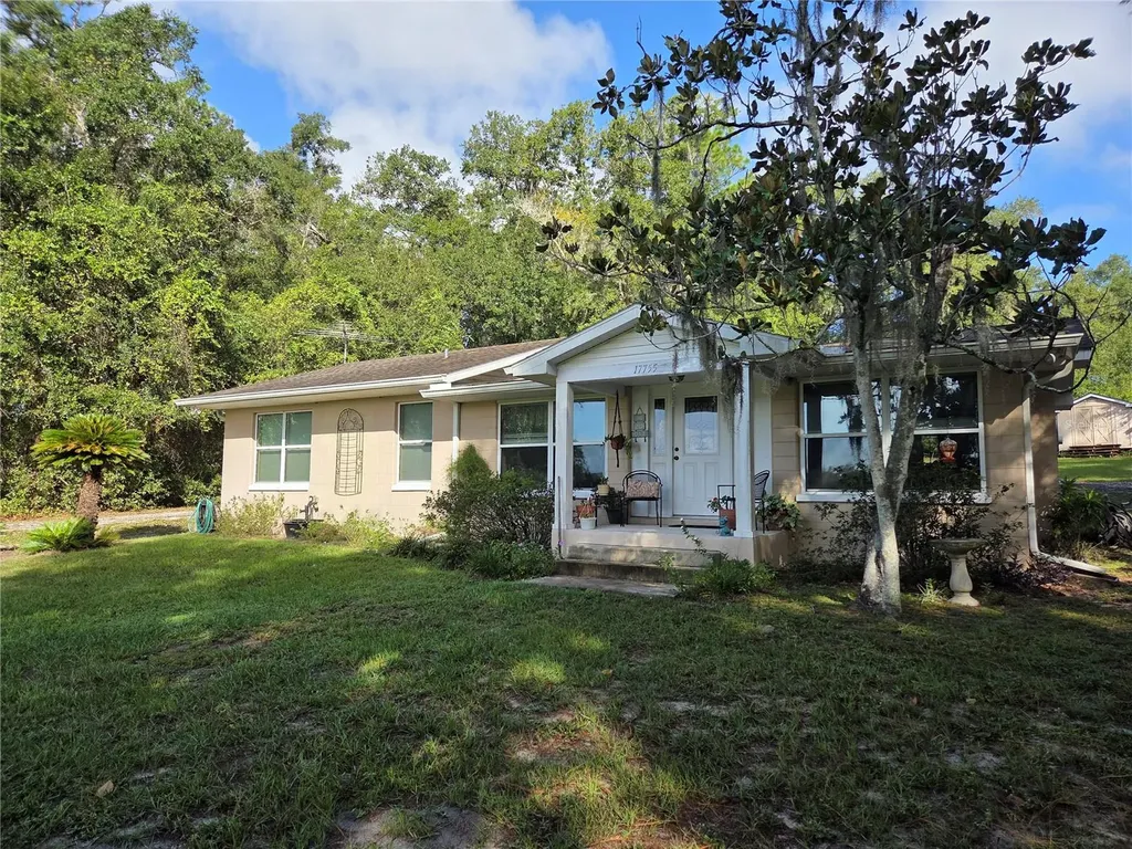 17755 SE 283rd Avenue Umatilla FL 32784