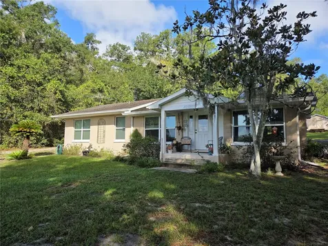 17755 SE 283rd Avenue Umatilla FL 32784