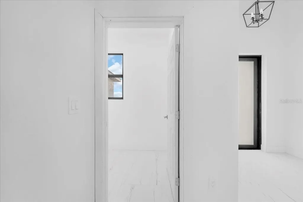 2513 NW 9th Avenue Cape Coral FL 33993