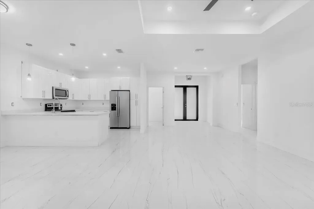 2513 NW 9th Avenue Cape Coral FL 33993