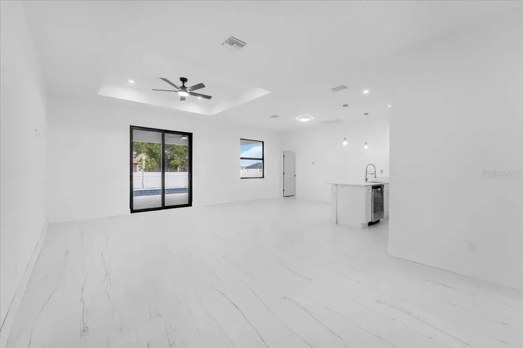 2513 NW 9th Avenue Cape Coral FL 33993