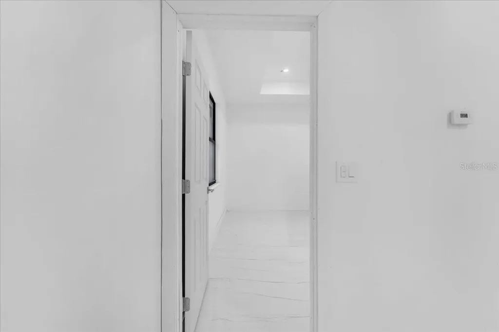 2513 NW 9th Avenue Cape Coral FL 33993