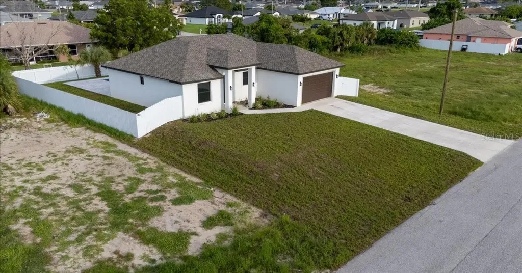 2513 NW 9th Avenue Cape Coral FL 33993