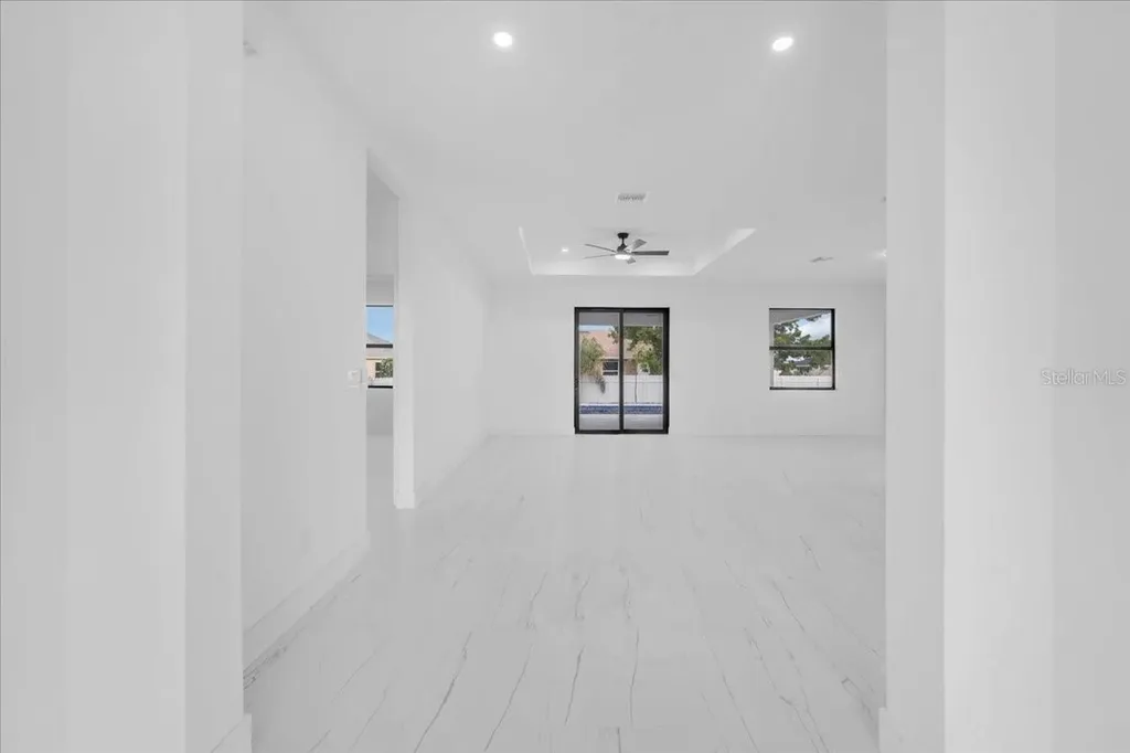 2513 NW 9th Avenue Cape Coral FL 33993