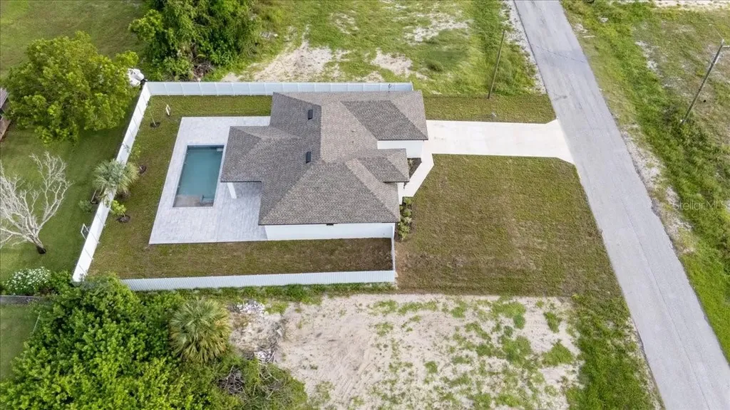 2513 NW 9th Avenue Cape Coral FL 33993