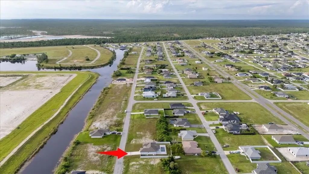 2513 NW 9th Avenue Cape Coral FL 33993