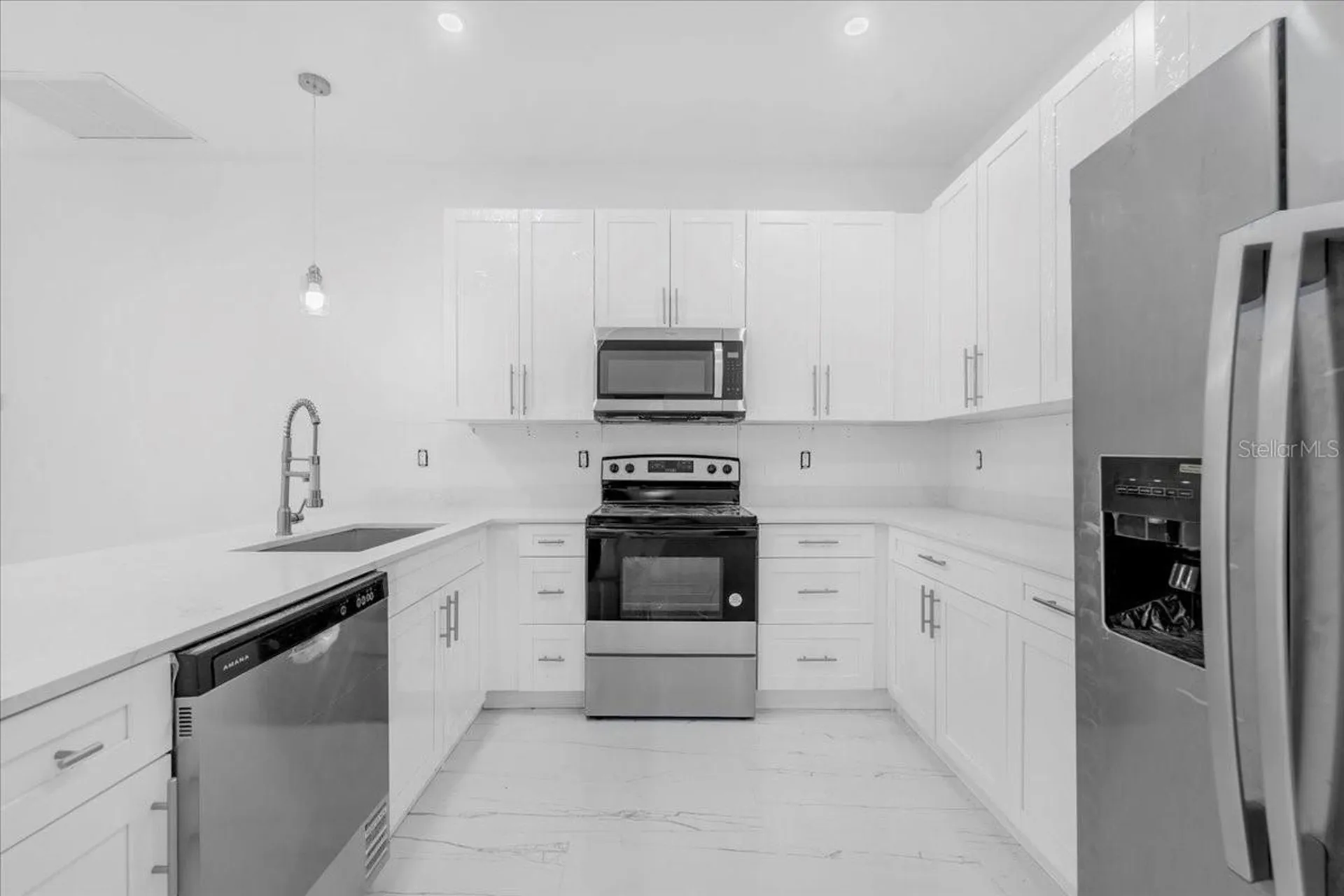 2513 NW 9th Avenue Cape Coral FL 33993