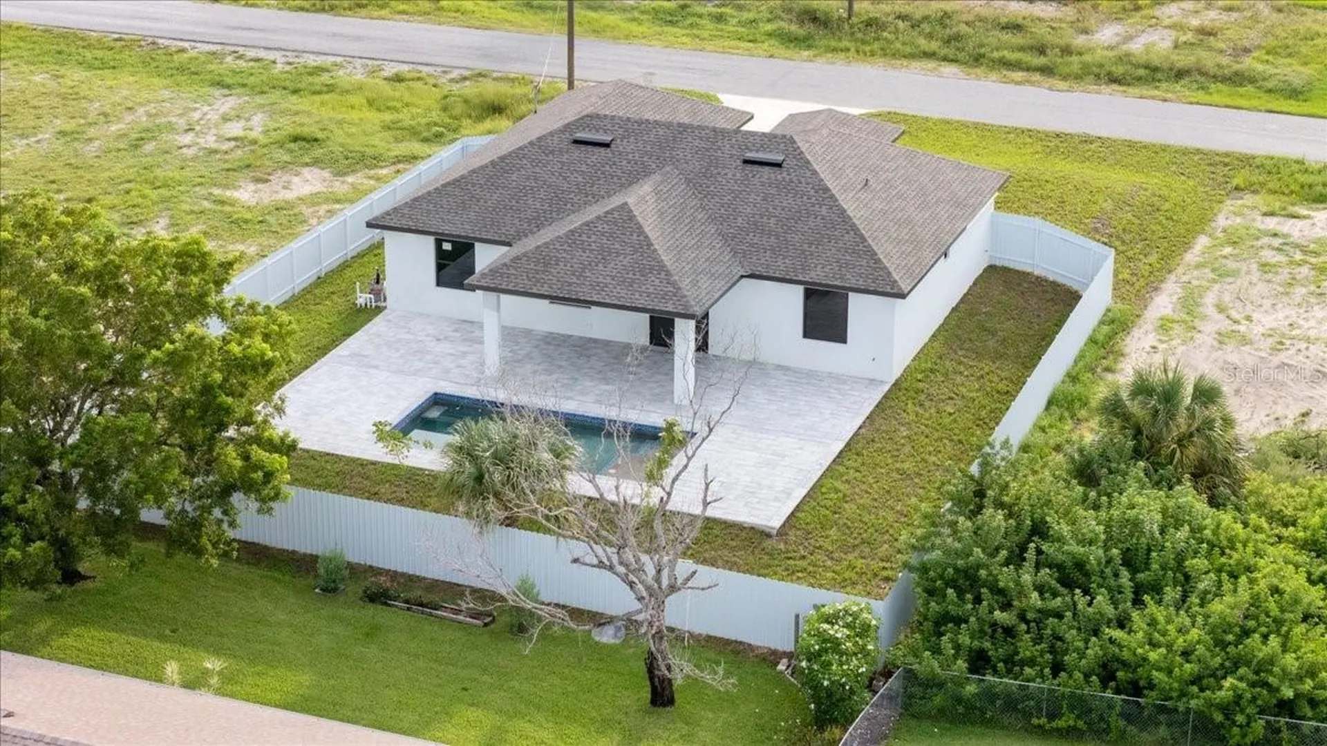 2513 NW 9th Avenue Cape Coral FL 33993